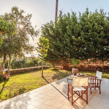 Ferienwohnung Lavender Garden Retreat - Secluded Seaside Getaway Kotronion  Exterior foto