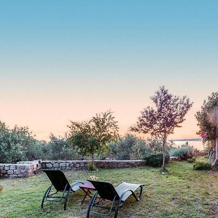 Ferienwohnung Lavender Garden Retreat - Secluded Seaside Getaway Kotronion  Exterior foto