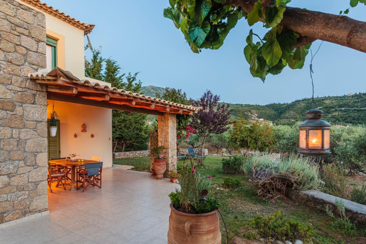 Ferienwohnung Lavender Garden Retreat - Secluded Seaside Getaway Kotronion  Exterior foto