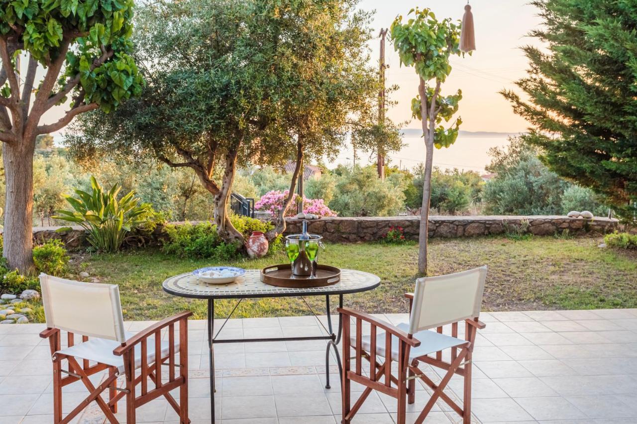 Ferienwohnung Lavender Garden Retreat - Secluded Seaside Getaway Kotronion  Exterior foto