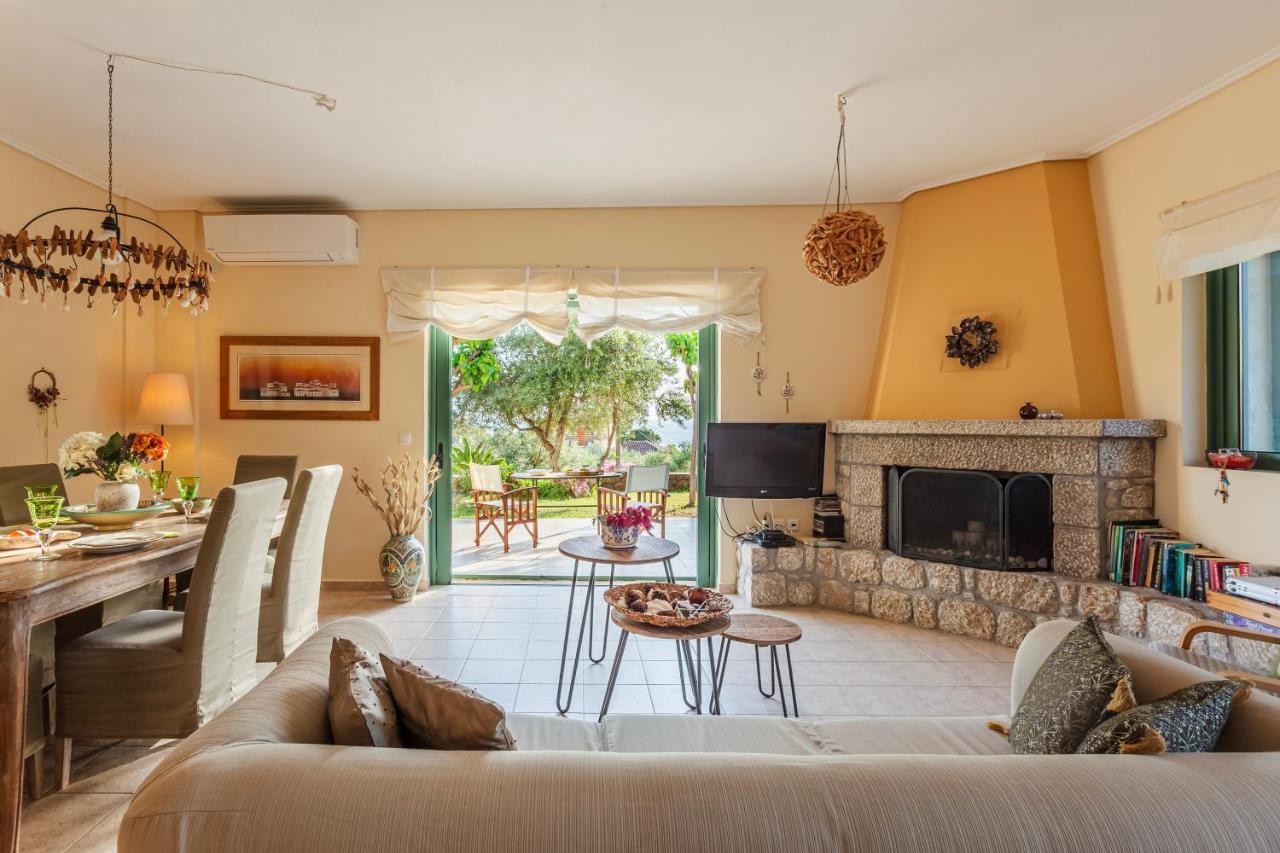 Ferienwohnung Lavender Garden Retreat - Secluded Seaside Getaway Kotronion  Exterior foto